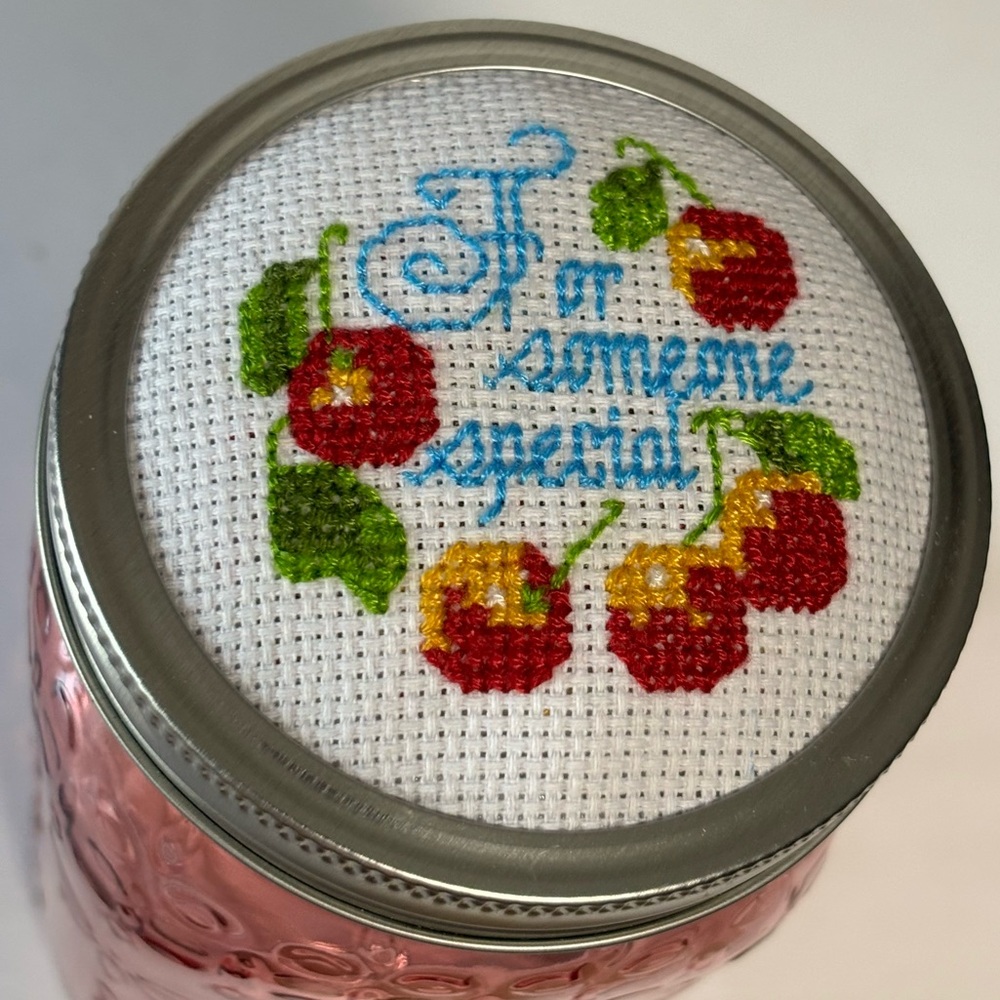 SYNDIOATE Pink Qt Jar with handmade needlepoint top gift jar NWOT